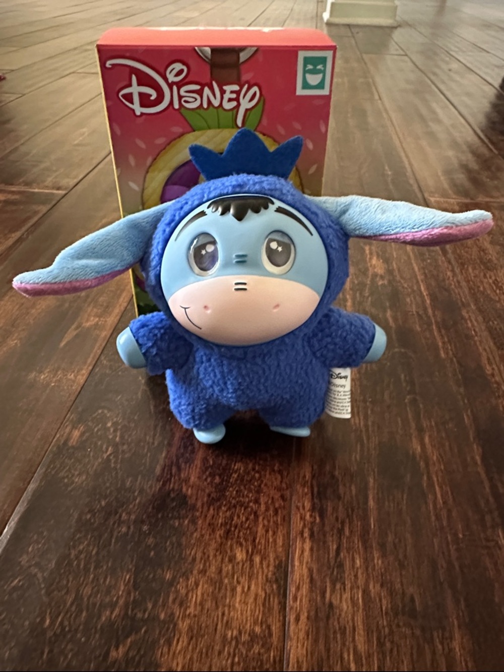 Disney Fresh Picked Vinyl Plush Keychain Mystery Box - Eeyore